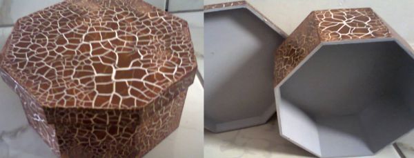 Caixa em formato de octógono com cobertura craquelada.